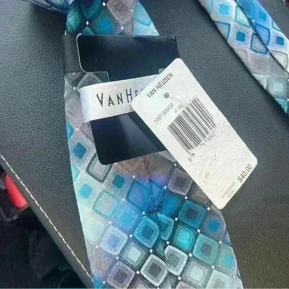 Van Heusen Men’s  Silk Tie Blue Teal Gray Pattern Career Business - Picture 4 of 7